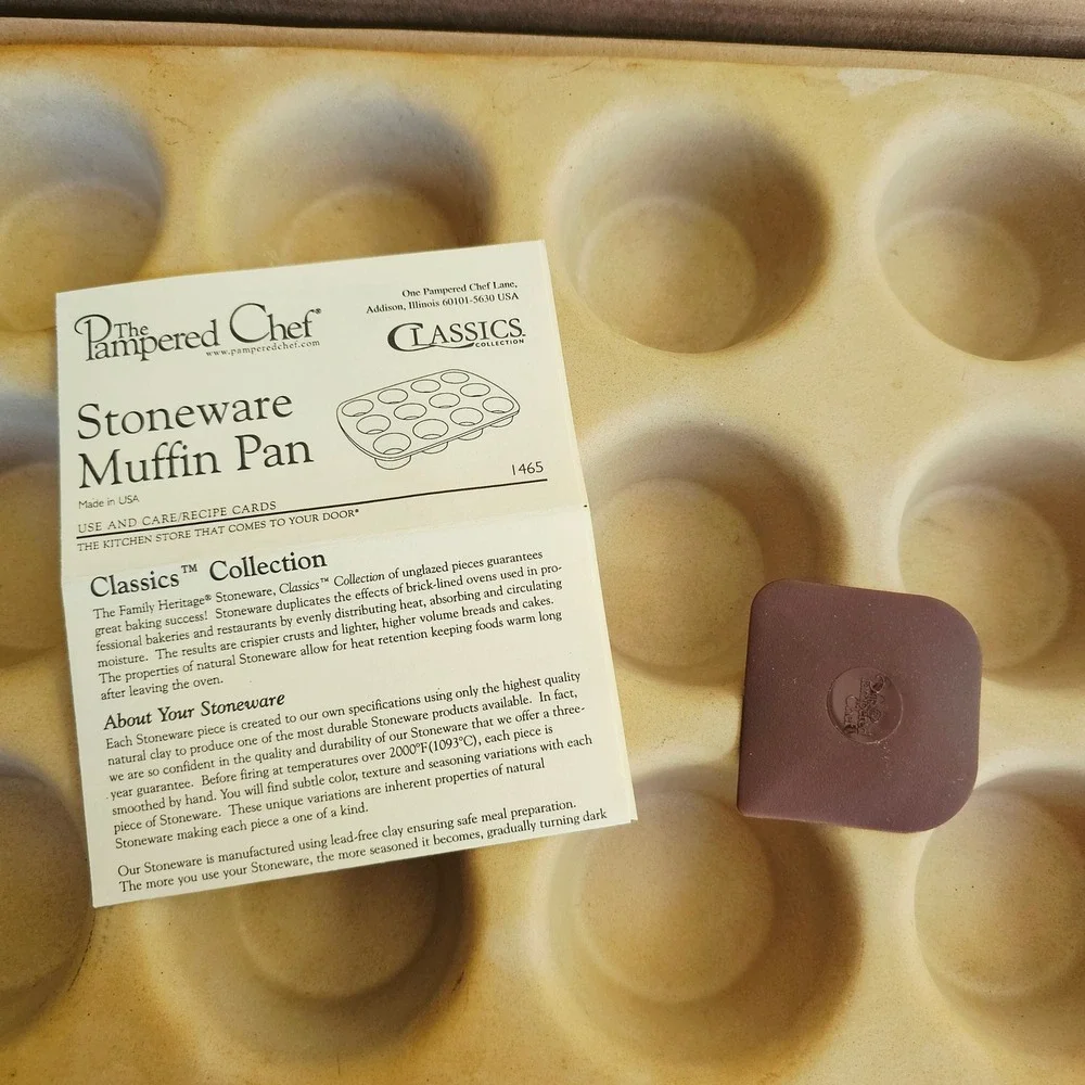 Vintage Pampered Chef Stoneware Muffin Pan 1465 Family Heritage Classics Baking